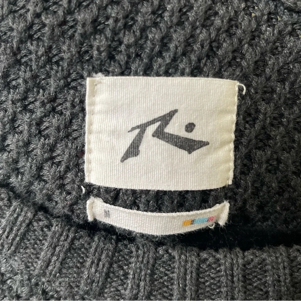 Rusty Sweater - Picture 3 of 3